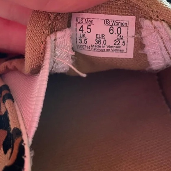 Vans - Picture 5 of 5